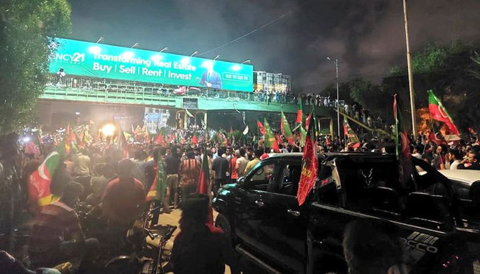 عمران خان پرحملے کیخلاف کراچی میں احتجاج