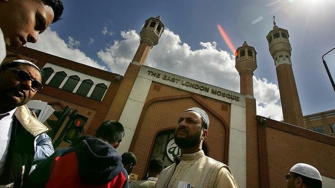 اسلام برطانیا میں تیزی سے پھیلنے والا مذہب قرار