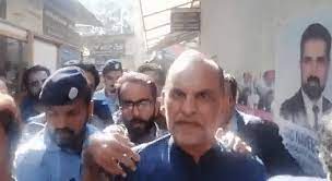 اعظم سواتی بلوچستان پولیس کے ہاتھوں گرفتار، راتوں رات کچلاک جیل منتقل