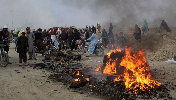 افغان فورسز کی سرحد پر پھر گولہ باری، 15 پاکستانی زخمی