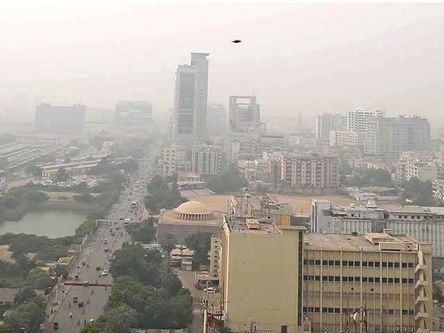 کراچی میں سائبیرین ہوائوں کاراج،شہربرف کے گولے میں تبدیل