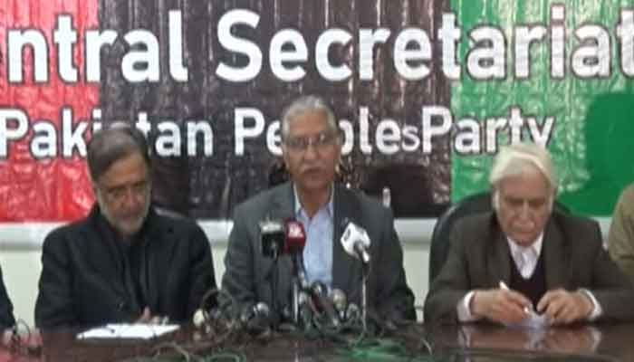 عمران خان کا الزام، پیپلز پارٹی کا قانونی کارروائی کا اعلان