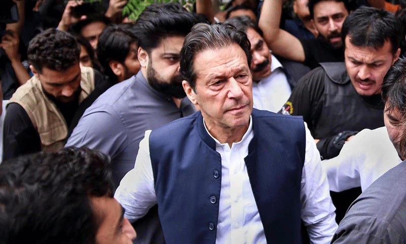 عوام ووٹ کی طاقت سے امپورٹڈ حکومت کو شکست دیں، عمران خان