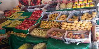 کراچی ،کمشنر کی ریٹ لسٹ غیر موثر، پھلوں کی من مانی قیمتوں پر فروخت