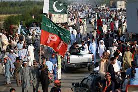 پاکستان تحریک انصاف نے سڑکوں پر آنے کا فیصلہ کر لیا