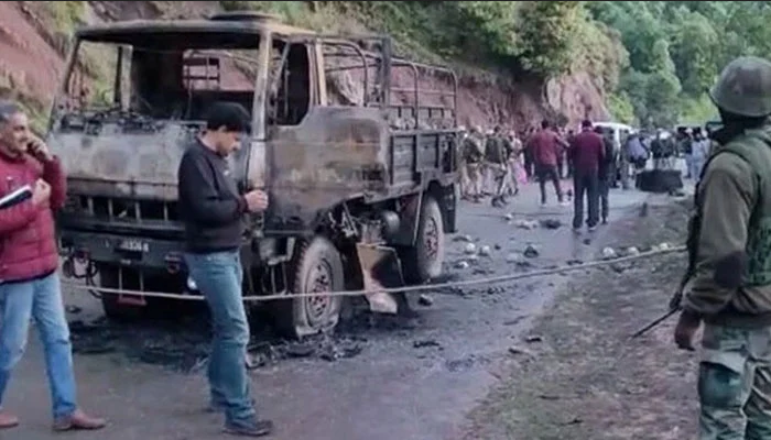 بھارتی فوجی ٹرک پر مبینہ دہشتگرد حملہ، 5 فوجی ہلاک
