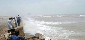 سمندری طوفان کیٹی بندرسمیت نواحی جزائر پر درجنوں دیہات خالی کرا لیے گئے