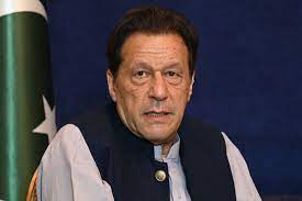 پاکستان میں نیم مارشل لاء لگ چکا قانون نام کی کوئی چیز نہیں: عمران خان