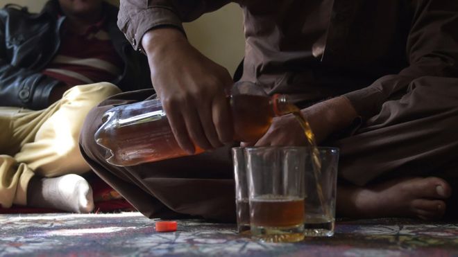 آئی جی سندھ کے شہر میں کچی شراب کھلے عام فروخت ، پولیس غائب