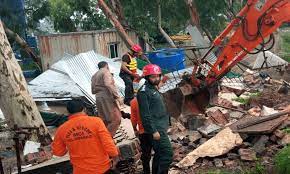 اسلام آباد، راولپنڈی میں شدید بارش کے باعث دیوار یں گر گئیں، 13 افراد جاں بحق