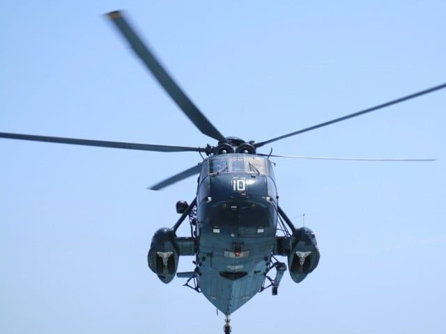 گوادر، پاک بحریہ کا ہیلی کاپٹر گر کر تباہ، 2 افسران، ایک جوان شہید