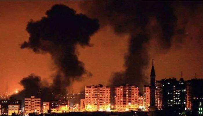 وحشی اسرائیل کی دہشت گردی پر دنیا خاموش ، غزہ پر 100 اسرائیلی طیاروں کا حملہ