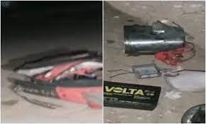 پشاور سے کراچی پہنچنے والی عوام ایکسپریس سے 5 کلو وزنی بم برآمد