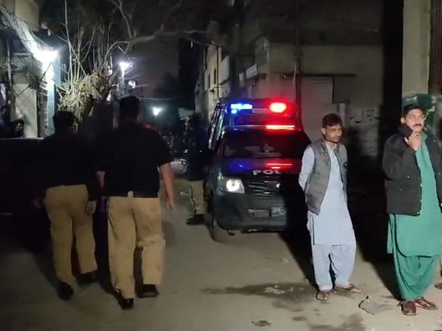 نیو کراچی، ایم کیو ایم، پی پی کارکنان میں بینر اتارنے پر جھگڑا