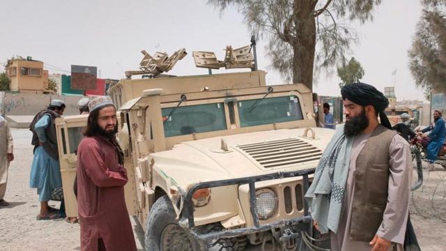 پاکستان پر حملوں میں افغان سرزمین استعمال کرنے سے باز رہے، افغان طالبان کا انتباہ
