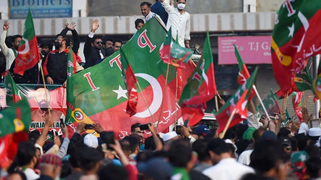 عمران خان کی رہائی کے لیے ملک گیر تحریک چلانے کے اشارے