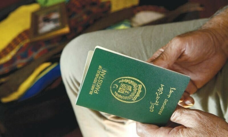 دو ہزار بھکاریوں کے پاسپورٹ بلاک کرنے کا فیصلہ