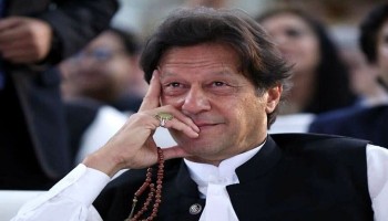 جلسہ ملتوی کرنے کو میری کمزوری نہ سمجھیں، عمران خان