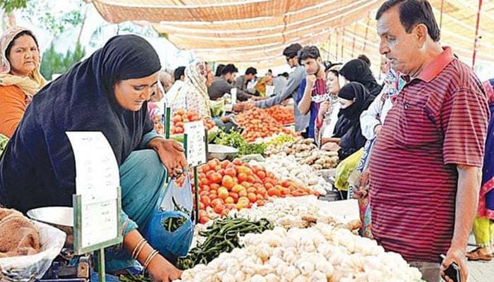 رمضان سے قبل ہی منافع خور متحرک، پھلوں کی قیمتیں بڑھ گئیں