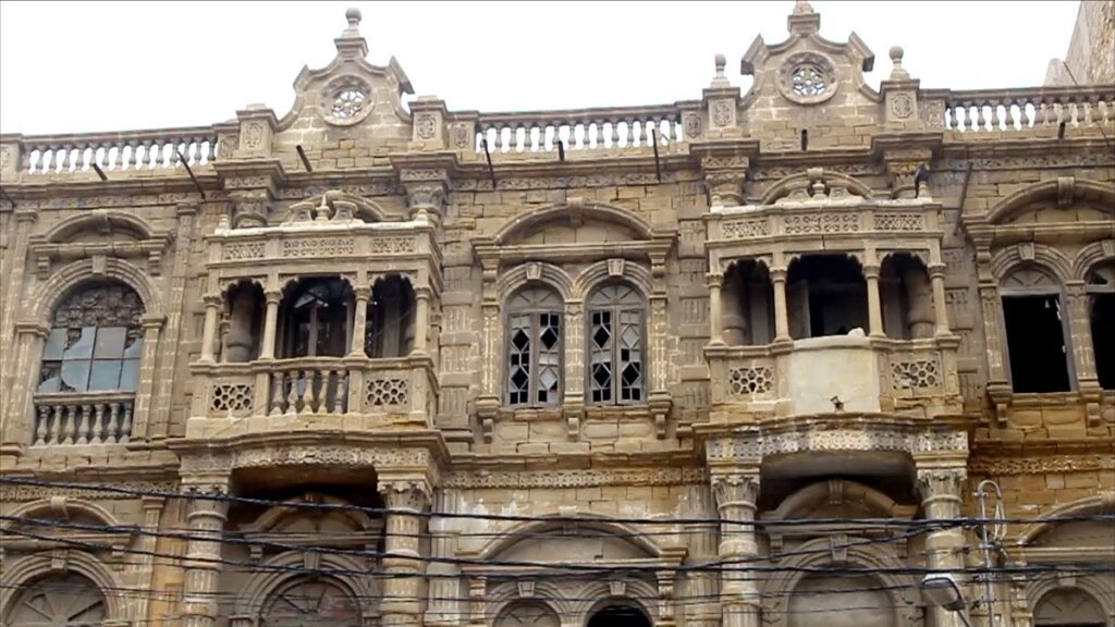 بلڈر مافیا نے تاریخی ورثہ کی حامل عمارتیں مسمار کردیں