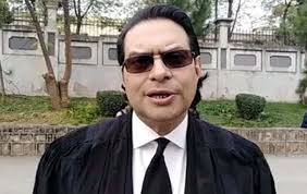 عمران خان کو باہر آنا ہے یہ پاکستانی عوام کا فیصلہ ہے ،سلمان اکرم راجا