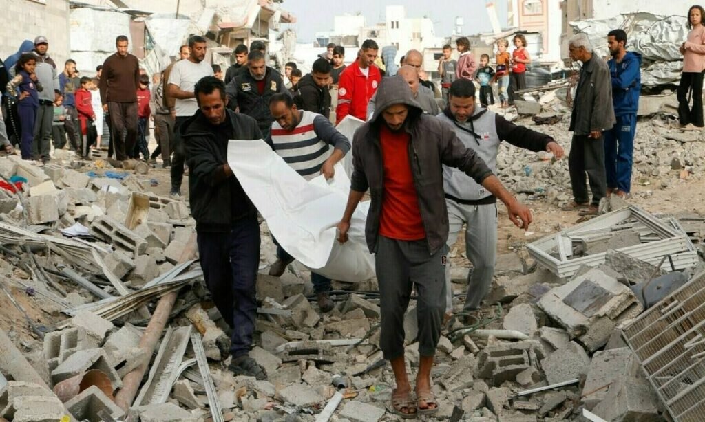 غزہ میں امداد کے منتظر فلسطینیوں کی شہادتیں معمول ( بدھ کو 47 شہید)