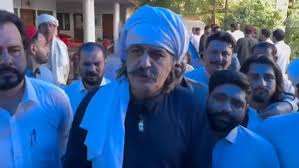 خان کی رہائی کیلئے دوبارہ تحریک کی تیاری کررہے ہیں(علی امین گنڈا پور)