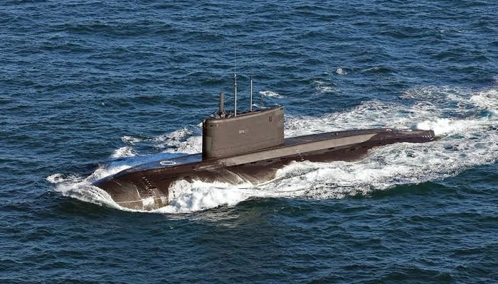 60سالہ چینی کسان نے آبدوز تیار کرلی