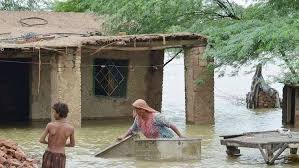 پنجاب کے دریائوں میں پانی کی سطح بلند،درجنوں دیہات زیر آب فصلیں تباہ