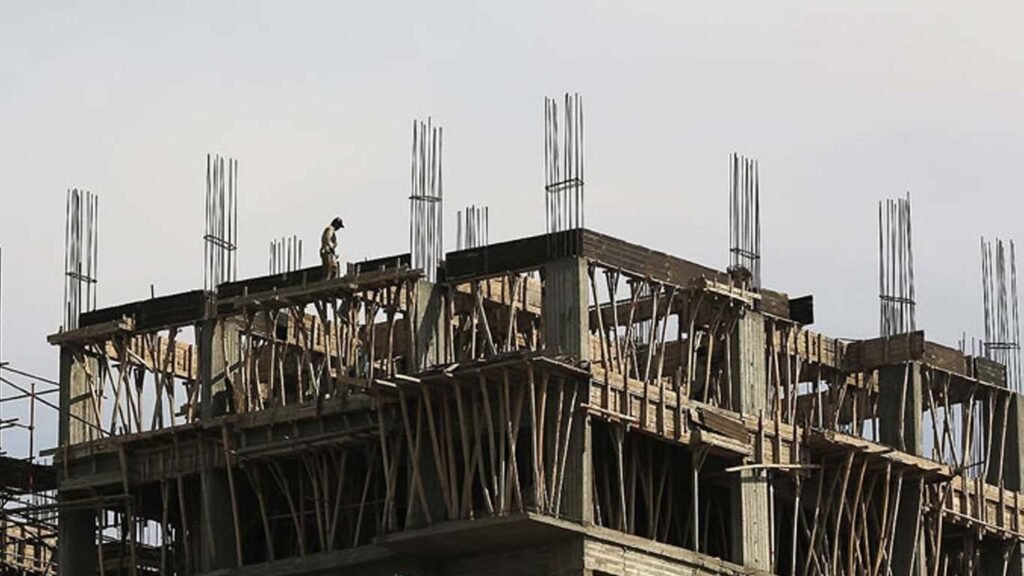 غیر قانونی تعمیرات مافیا کی سرکوبی ڈرامہ ثابت