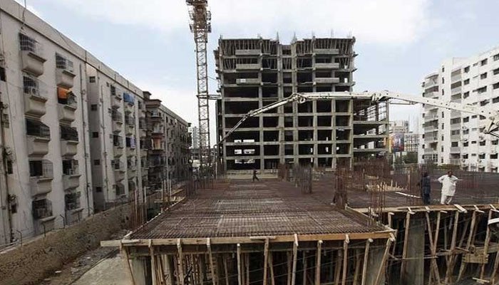 سندھ بلڈنگ، ناظم آباد میں غیر قانونی تعمیرات کا سیلاب، حکام لاپروا