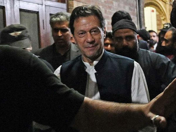 ڈیل نہیں، قانونی طریقے سے رہائی ہوگی، عمران خان