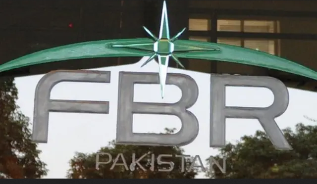 سوشل میڈیا پر دولت کی نمائش کرنیوالے ایف بی آر کے ریڈار پر، کارروائی کا فیصلہ