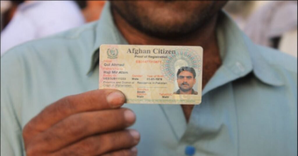 پاکستانی شناختی کارڈ والے افغانیوں کیخلاف کریک ڈاؤن