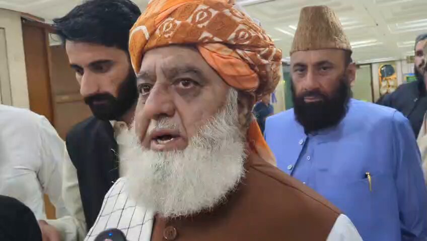 ٹرمپ امن معاہدے میں اسرائیل کا راستہ نہیں روکا گیا(مولانا فضل الرحمان)