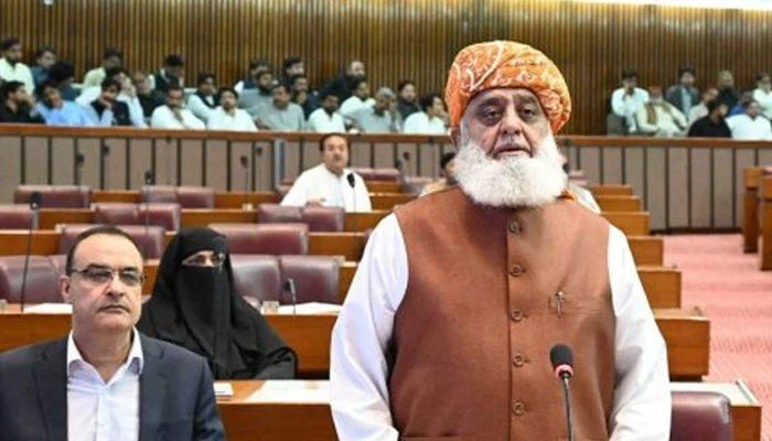 27ویں آئینی ترمیم میں کسی کو اعتماد میں نہیں لیا گیا، مولانا فضل الرحمان