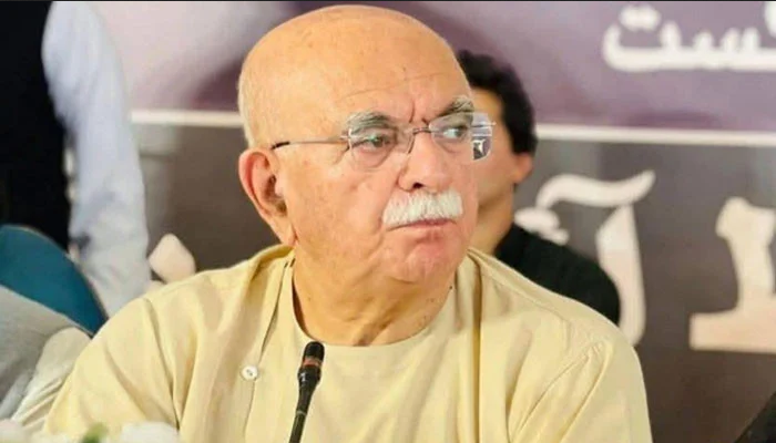 آپ گورنر راج لگائیں، ہم عوامی راج لگائیں گے،محمود اچکزئی