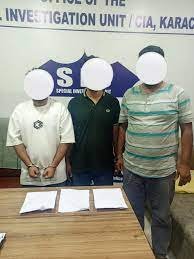 گلستان جوہر،پاک کالونی میں منشیات فروشوں کیخلاف چھاپے، محکمہ ایکسائز آفیسر سمیت 14 ملزمان گرفتار