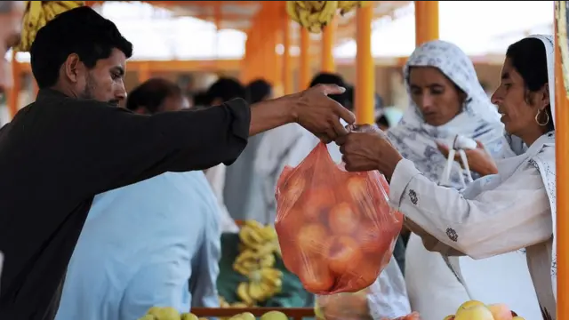 رمضان المبارک کے آتے ہی منافع خورمافیا متحرک، عوام کی مشکلات میں اضافہ