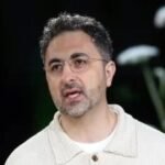 اے آئی چند ماہ میں وائٹ کالر ملازمین کی جگہ لے  لے گا، مائیکرو سافٹ