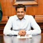 کمشنر کراچی کے احکامات کی دھجیاں، اعجاز بریانی سینٹر نے دکانوں کے ساتھ فٹ پاتھ خرید لیے