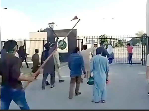 جی ایچ کیو حملہ کیس، عمر ایوب، شبلی فراز، مراد سعیداور 47 ملزمان کو 10، 10 سال قید کی سزا