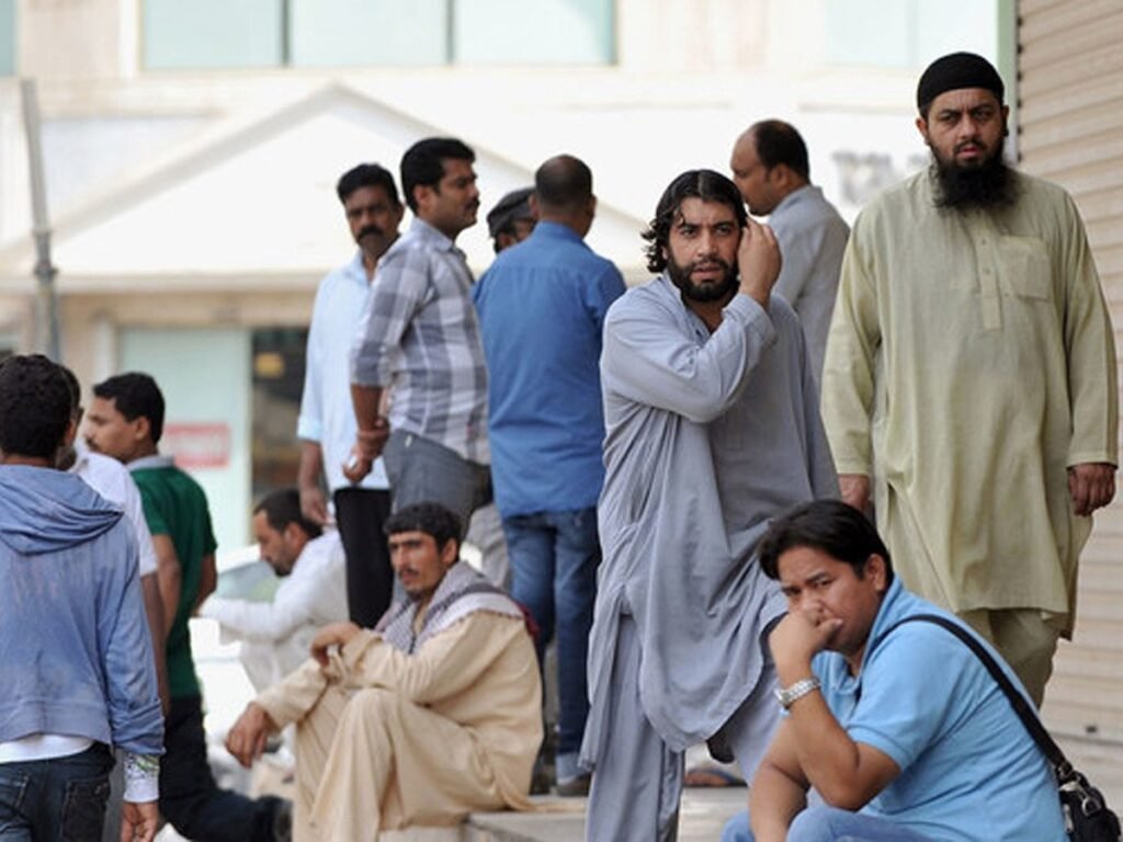 قطر سے 10 ہزار سے زائد پاکستانی انخلا کیلئے تیار