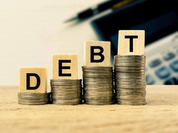 سات ماہ میں مجموعی بیرونی قرضہ ایک ہزار 458 ارب تک پہنچ گیا