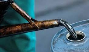 پیٹرول اور ڈیزل کے بعد مٹی کا تیل 130 روپے 8 پیسے فی لیٹر مہنگا کردیا گیا