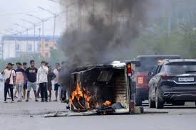 منی پورمیں دوبارہ فسادات پھوٹ پڑے،عوام،سیکیورٹی فورسزآمنے سامنے