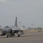 دفاعی معاہدے کے تحت پاکستانی فوجی دستہ سعودیہ پہنچ گیا