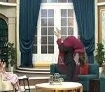 فضا علی کے شوہر اعجاز خان نے لائیو شو میں اداکارہ کو کندھے پر اٹھا لیا