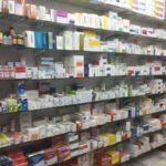 ڈینسو ہال میڈیکل مارکیٹ پر چھاپا، 20 دکانیں سیل
