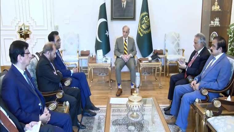 وزیراعظم کی ایم کیو ایم کوبجٹ میں ترقیاتی پیکیج پر غور کی یقین دہانی